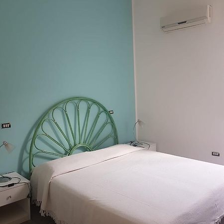 Casanoemi 2 Bed and Breakfast Cagliari Exteriör bild